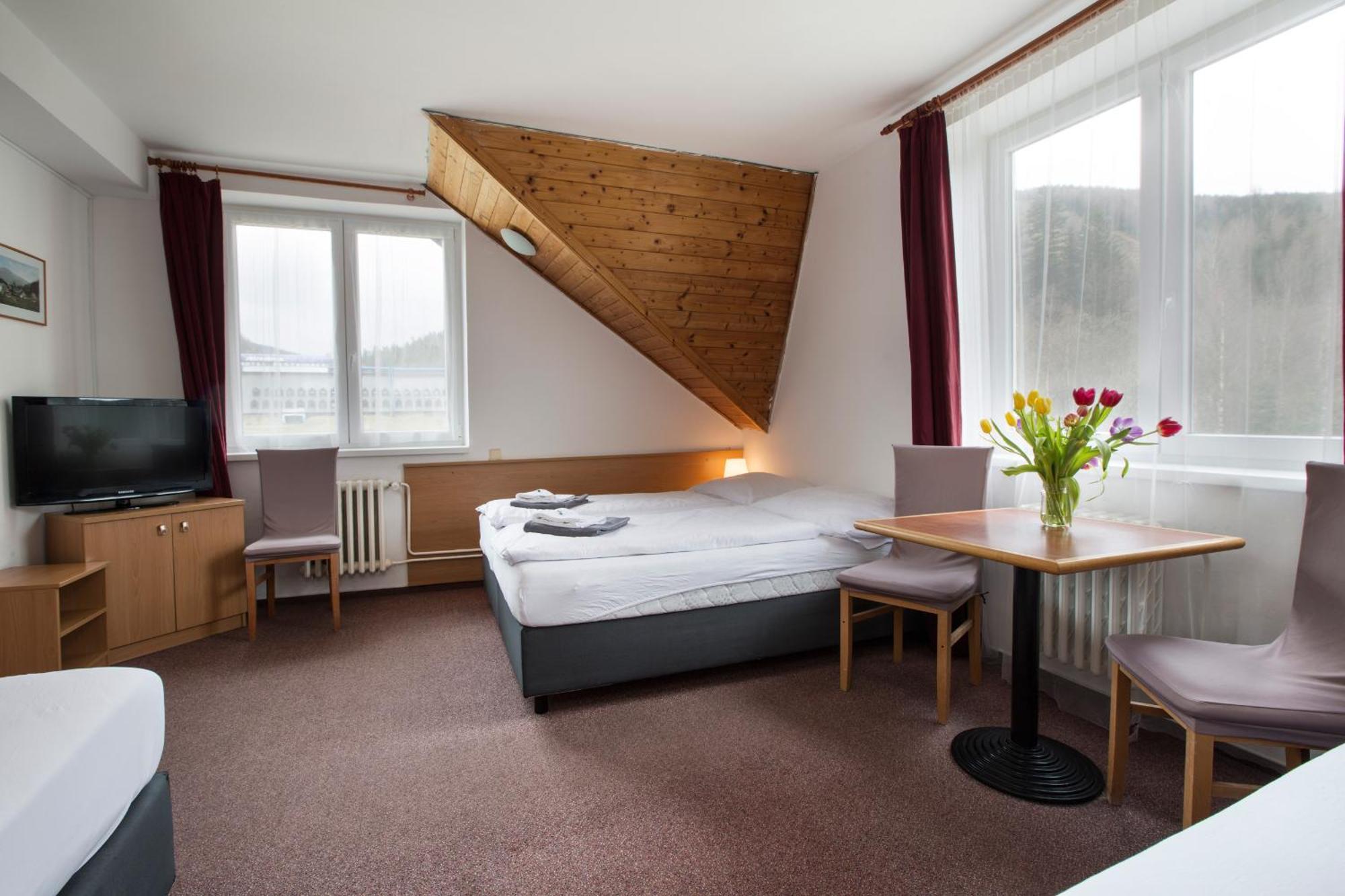 Hotel Harrachov Inn Dış mekan fotoğraf